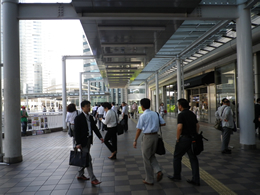 JR品川駅 港南口広場